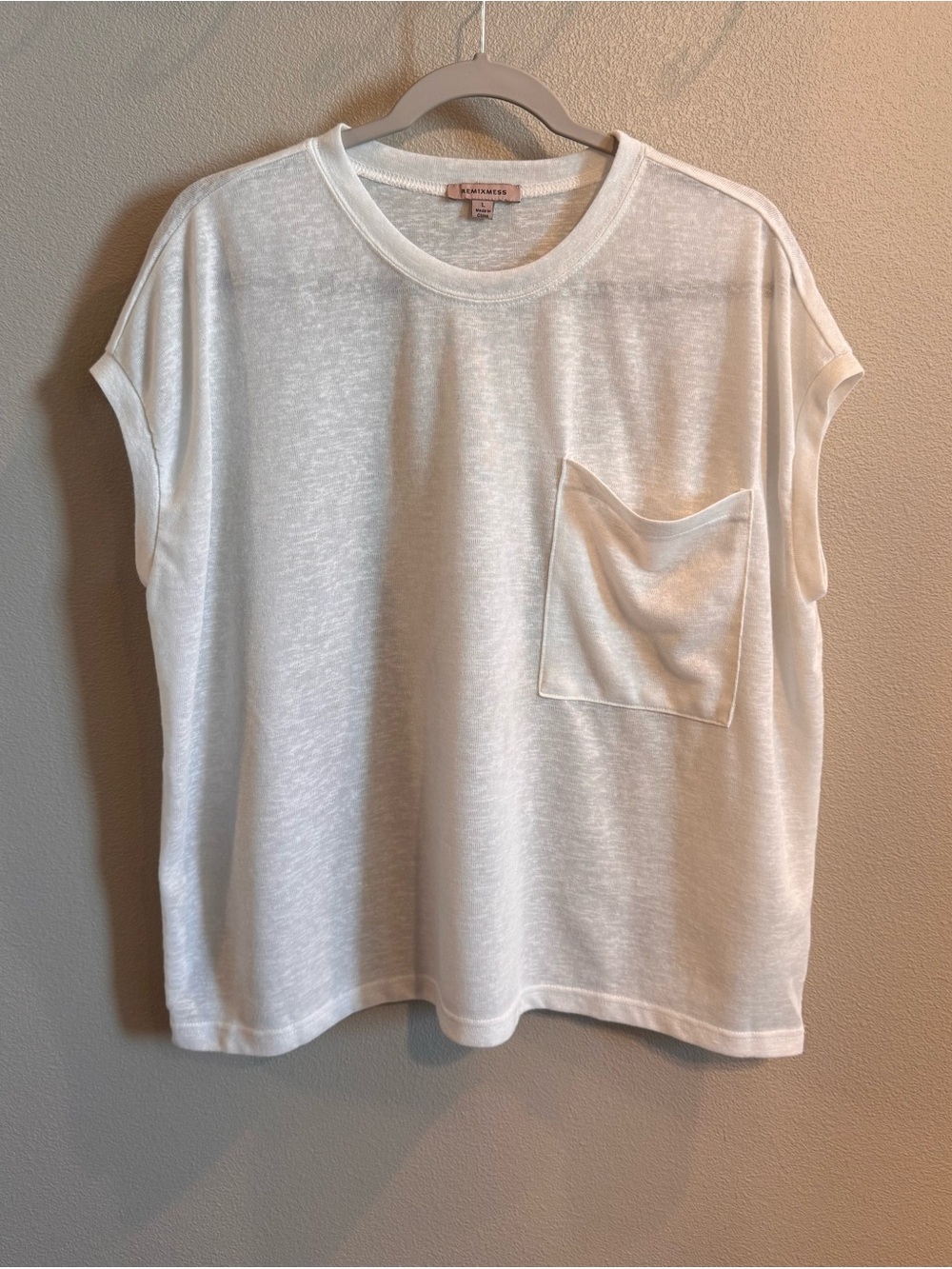 ⭐ 2/$20 Remixmess Women’s White Pocket Short Sleeve Tee